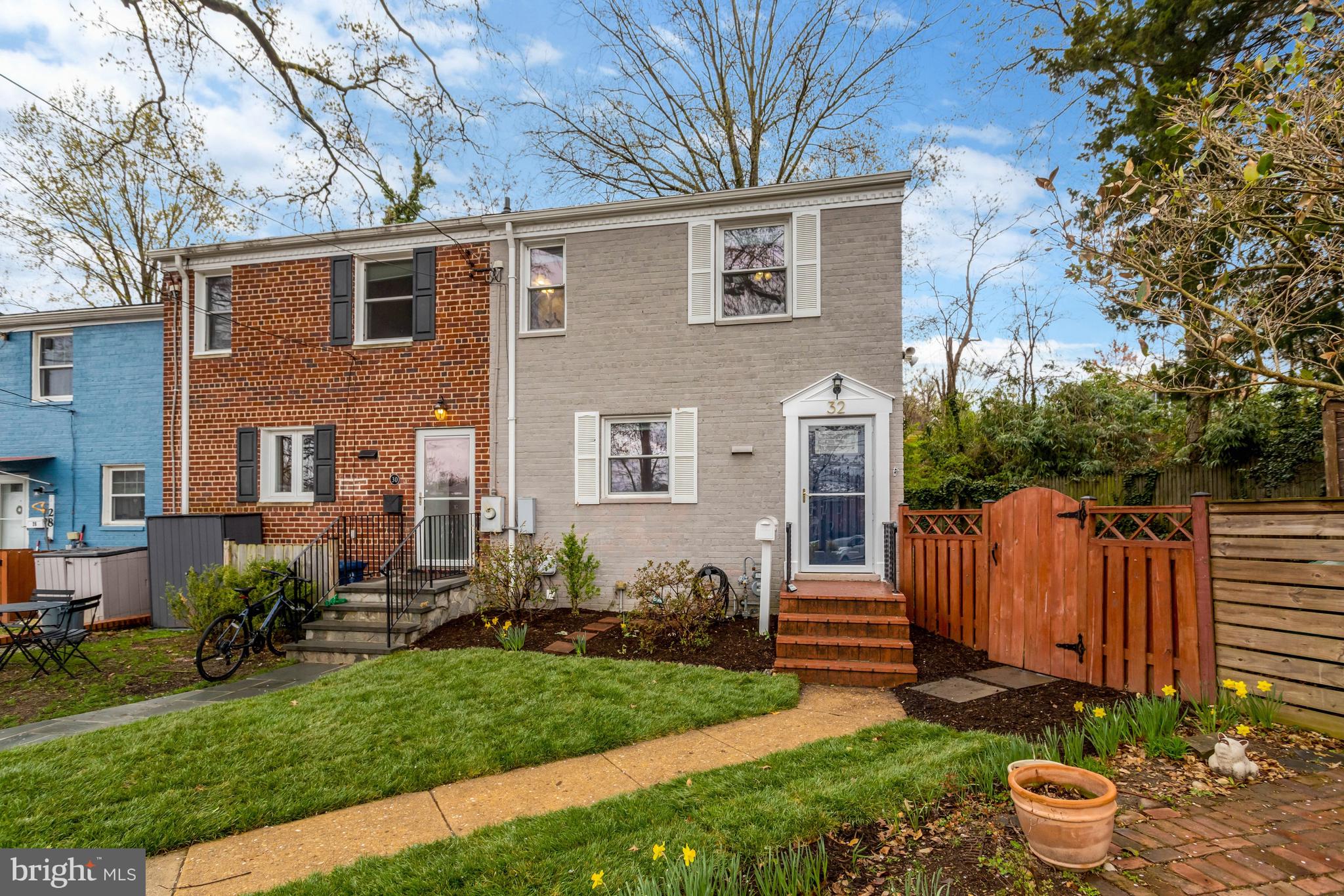 32 Ancell St  