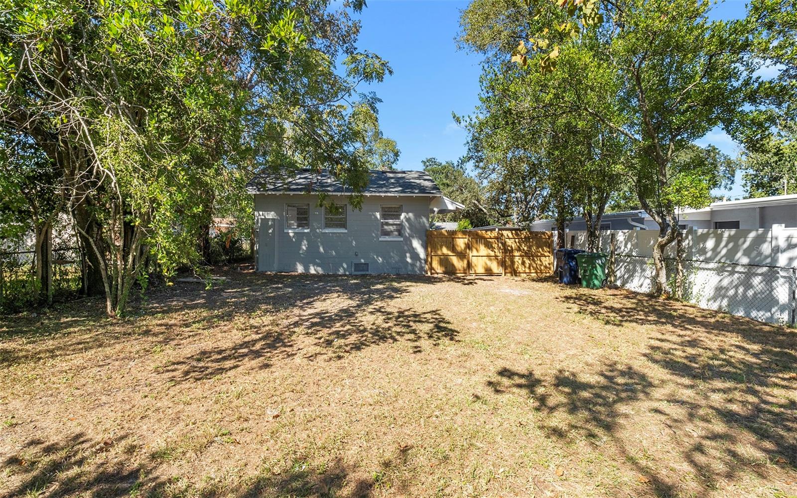 1710 W Perdiz Street