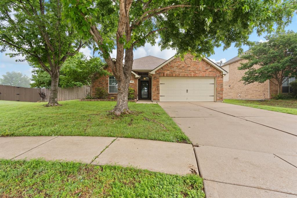 1252 Sweetwater Drive