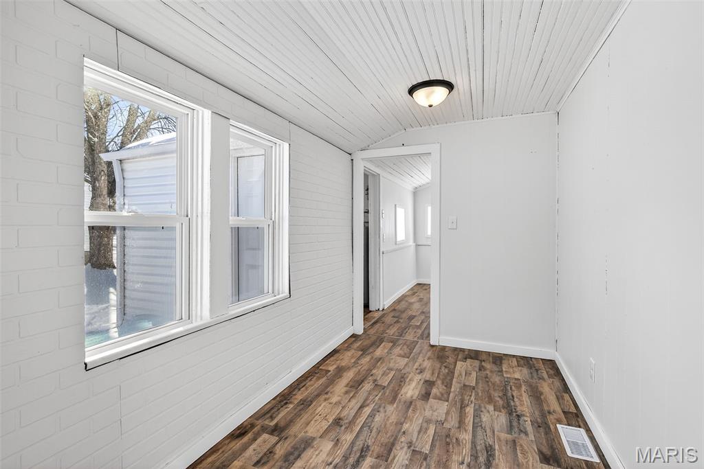 313 Dip Street