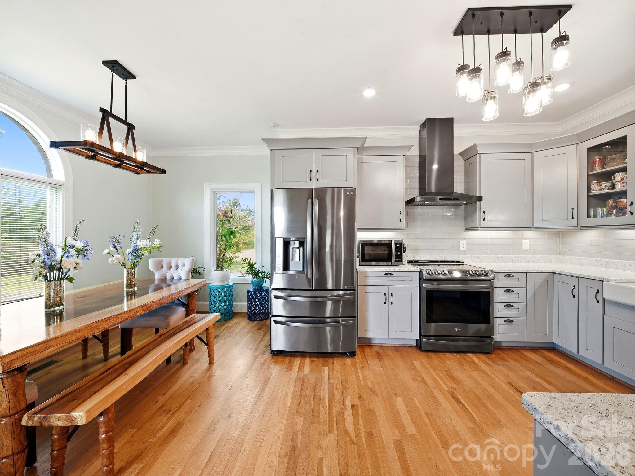 2950 Pearidge Road