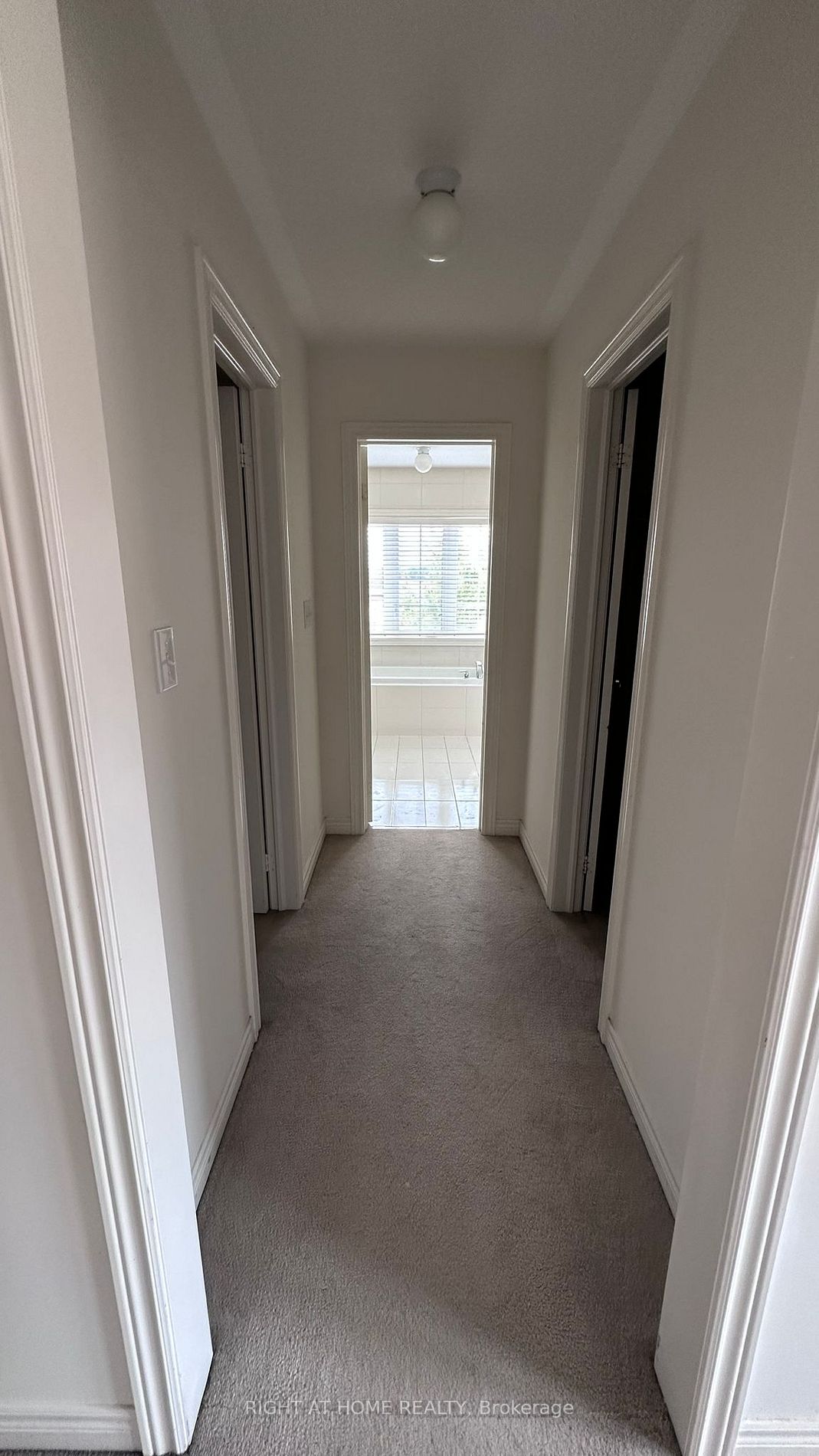 3185 Larry Cres