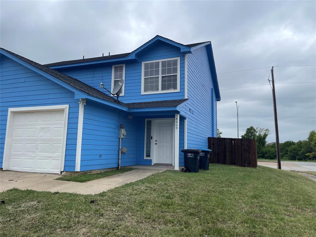 Make this your last rental. This 3 bedroom 2.5 bath newly renovated and ready for immediate move in. Updates include granite countertops, Tile and laminate flooring throughout. Property is conveniently located with easy supporting amenities, major higways, walking distance from TCC South campus.