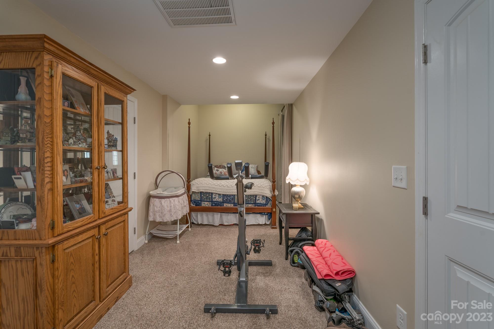 1142 Island Creek Drive