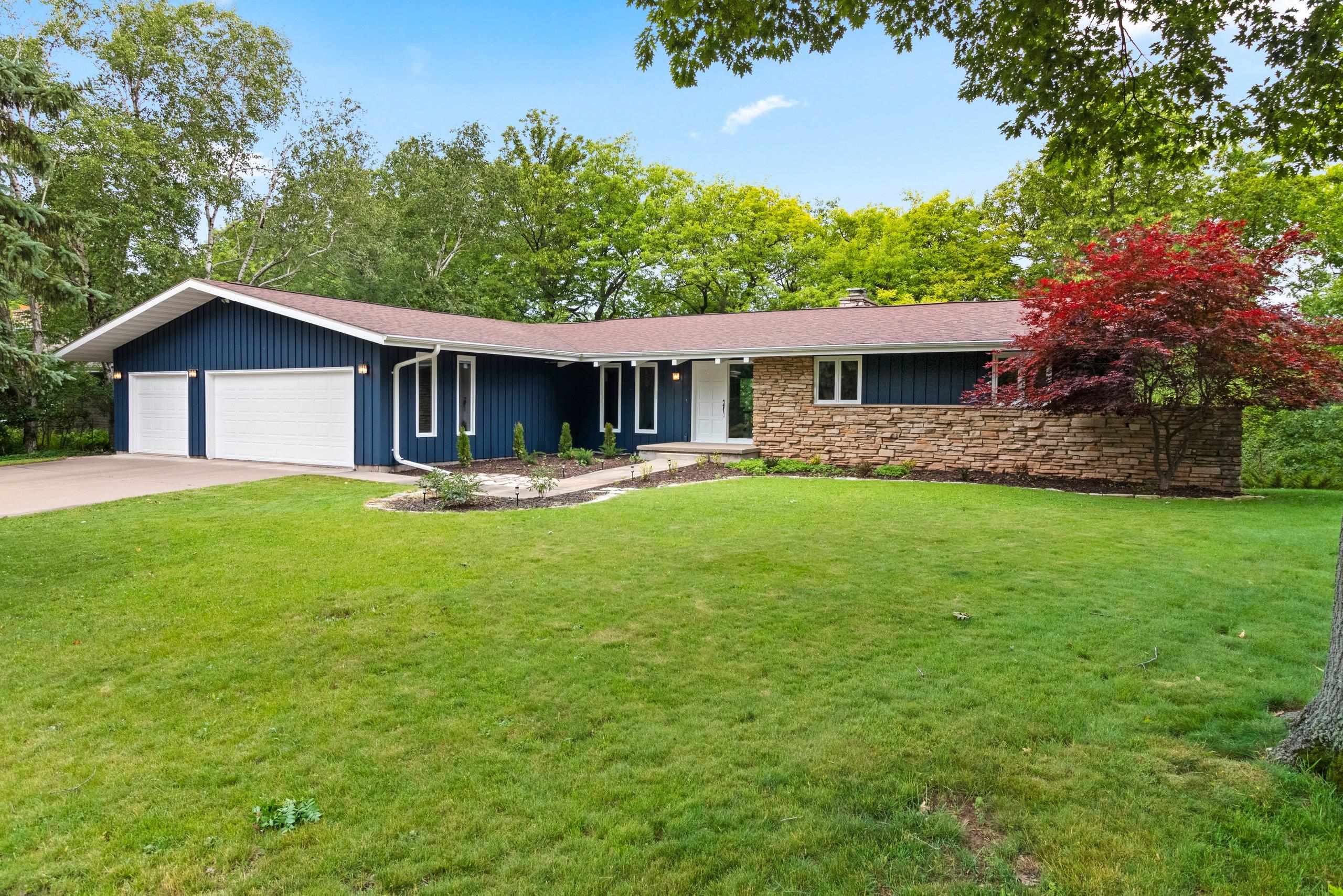 1511 N Briarcliff Drive