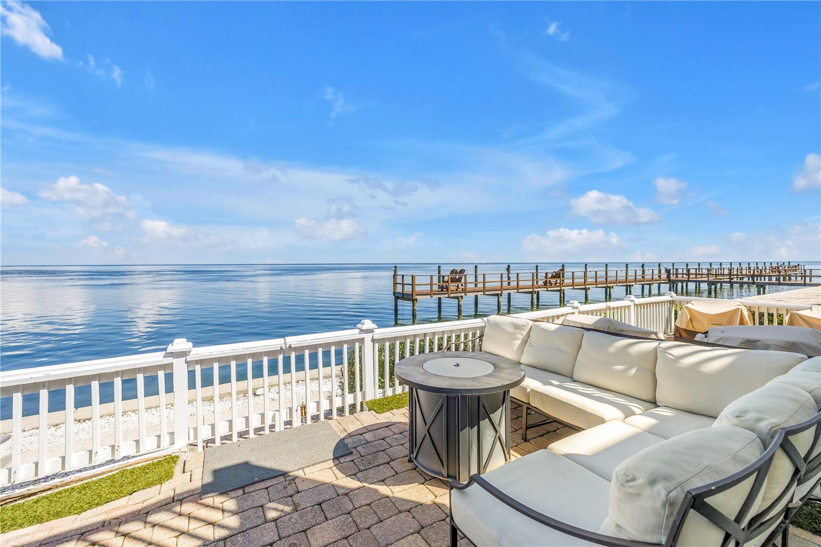 4982 Coquina Key Drive SE