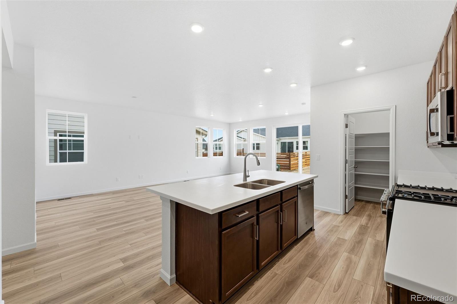 3384 N Duquesne Way