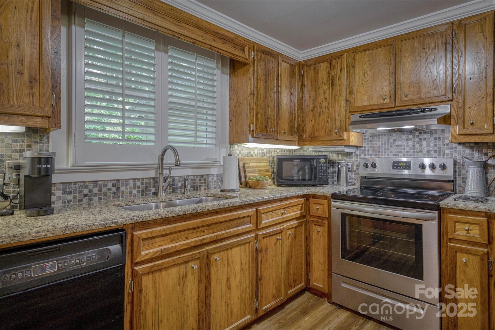 1026 Shelby Lane