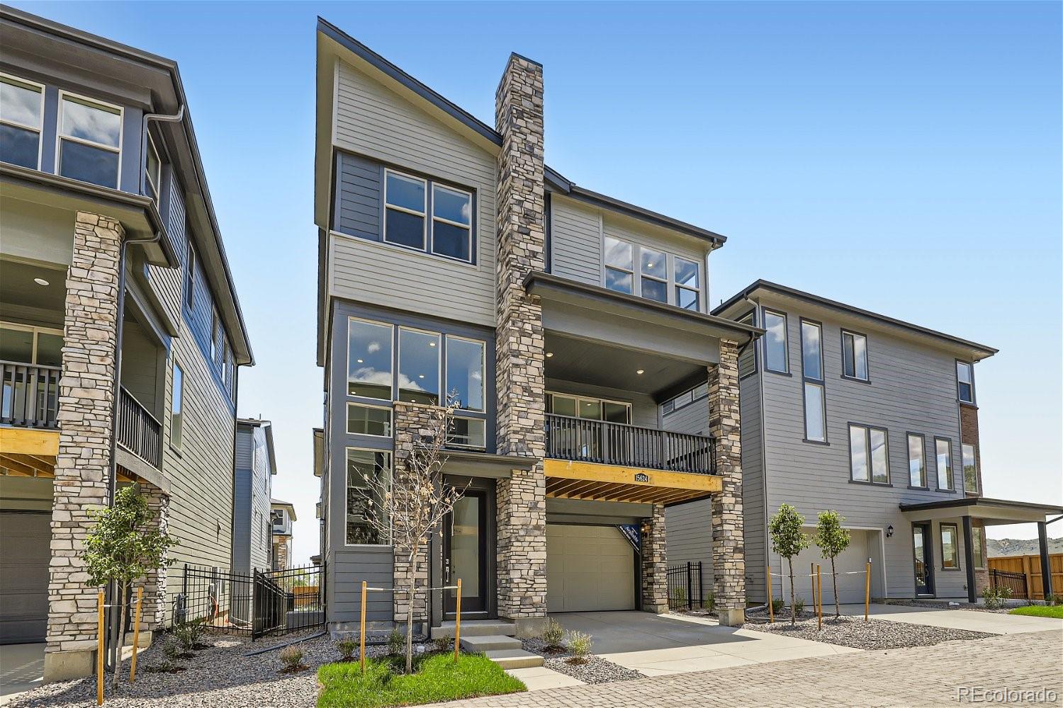 15624 W Girard Avenue