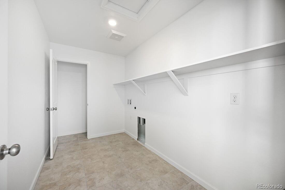 16657 W 92nd Place