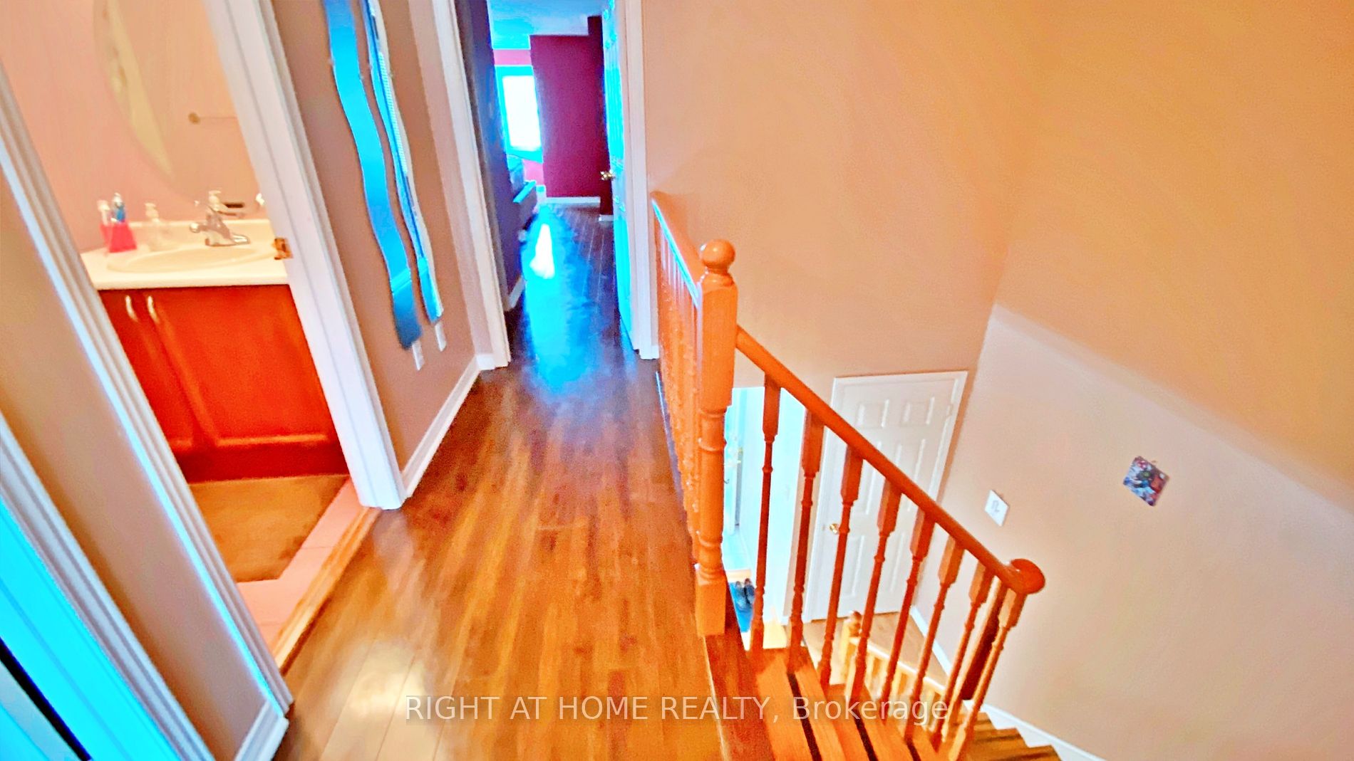 2555 Thomas St 36