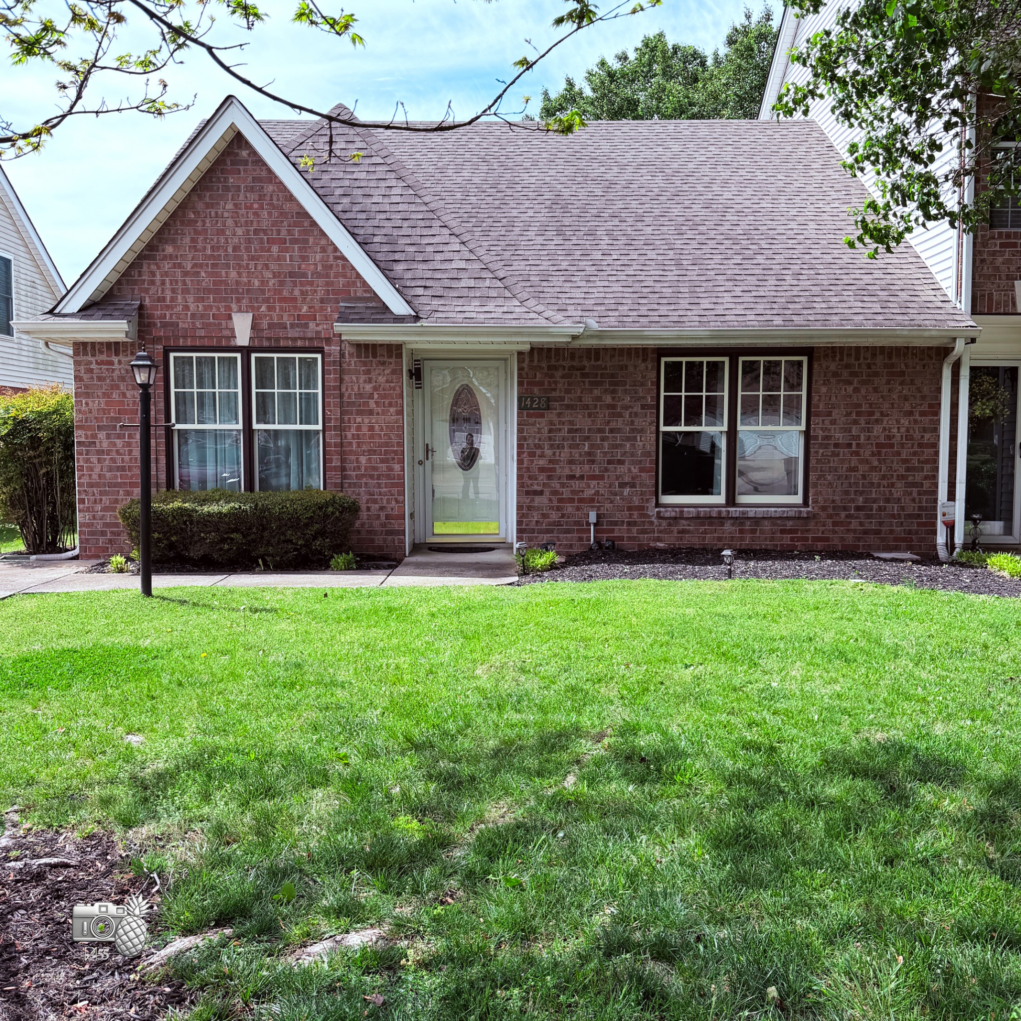 1428 Anita Ct
