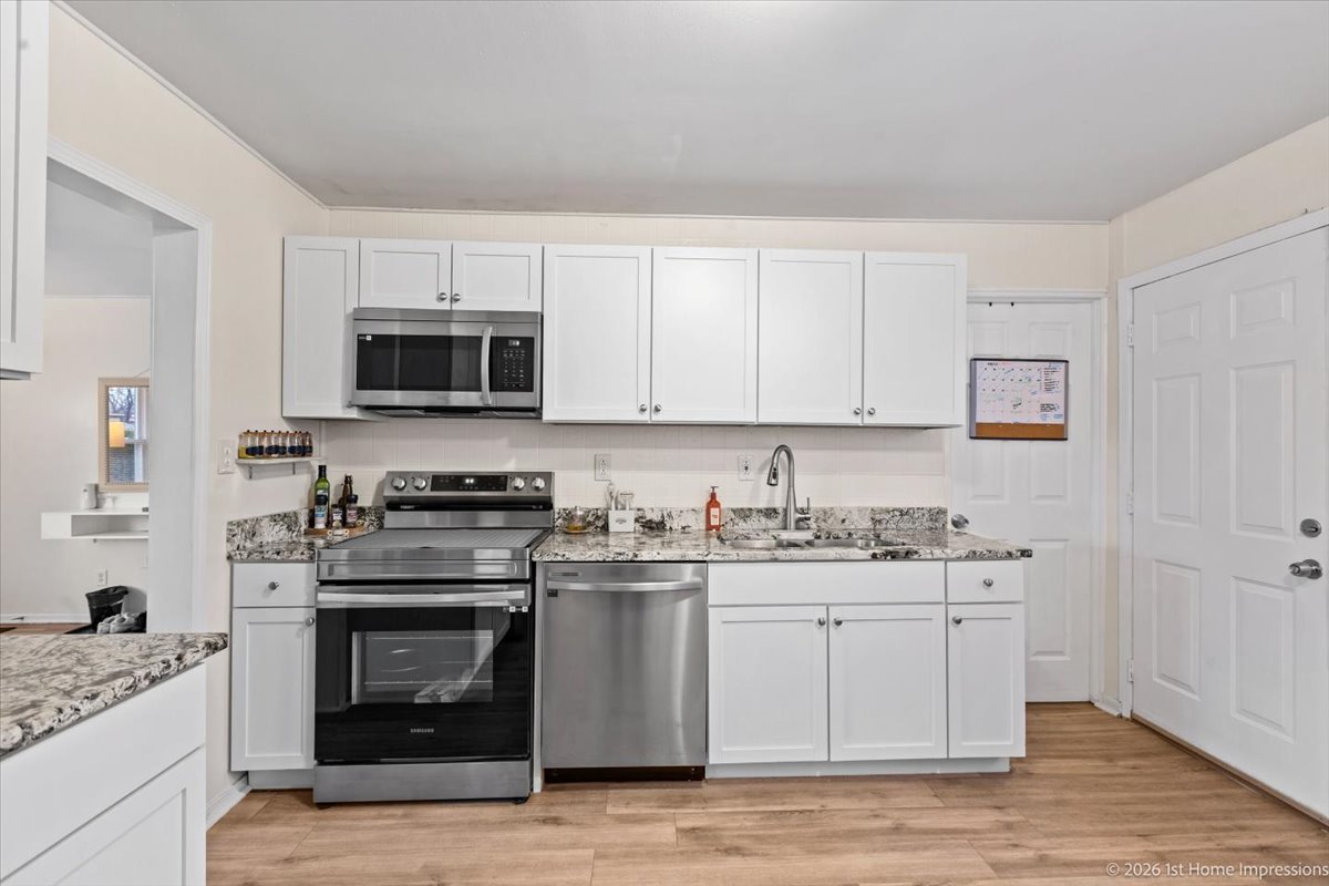 288 W 17th Street