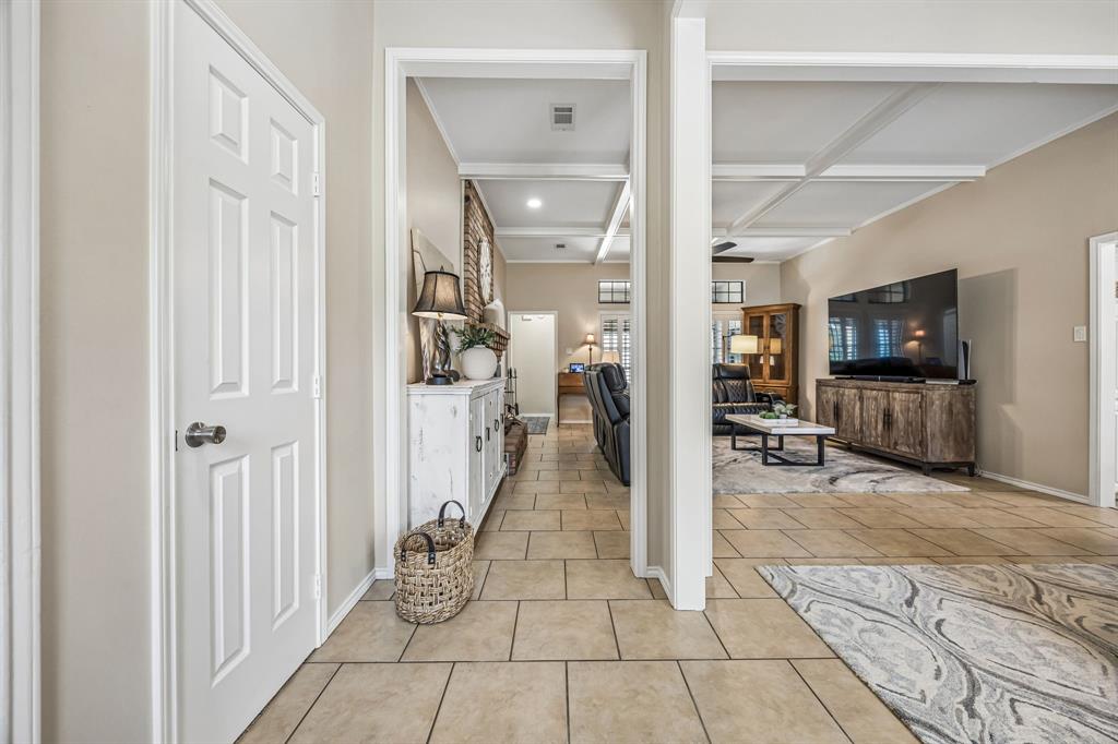 807 E State Highway 11