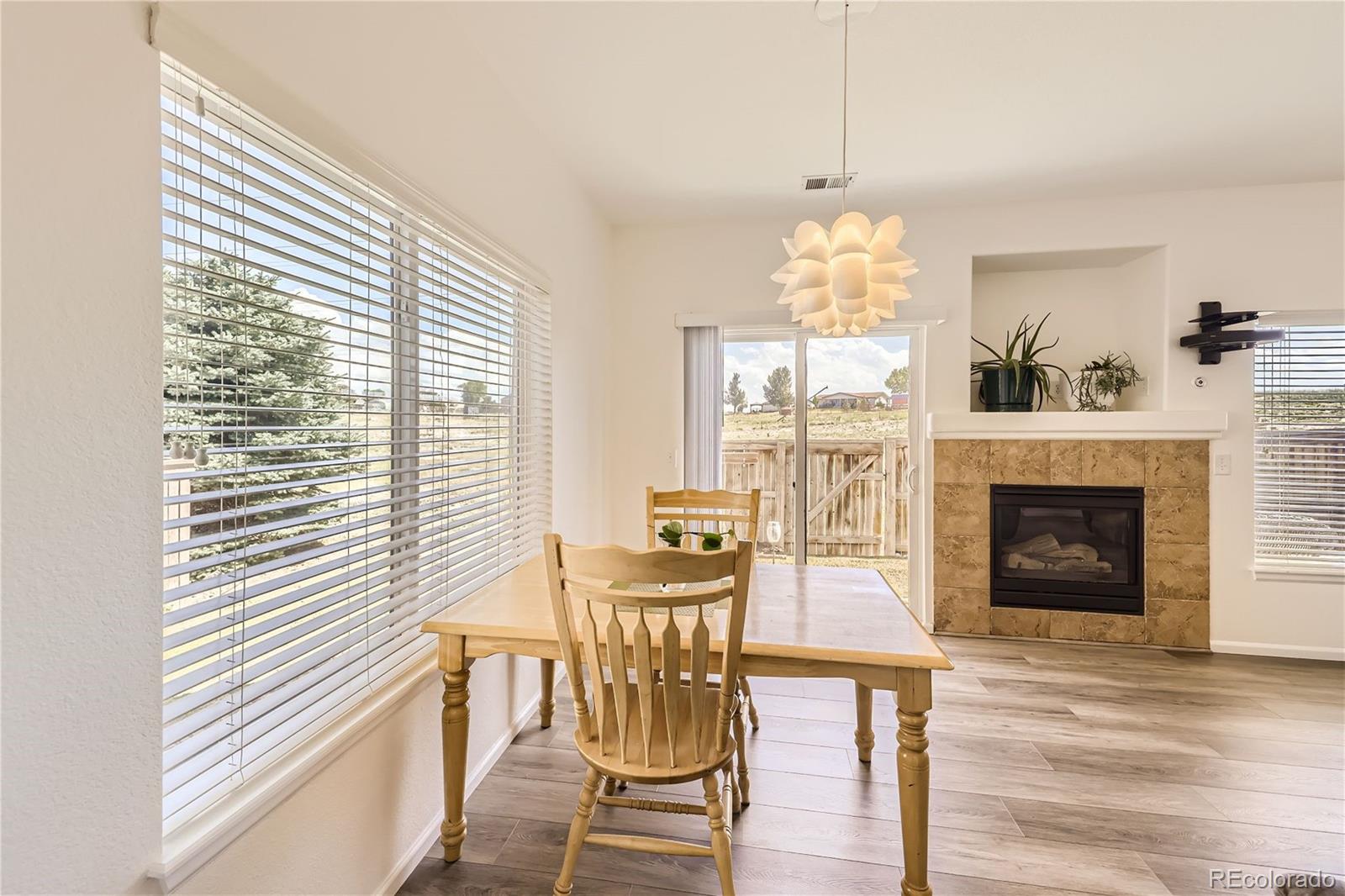 14700 E 104th Avenue 3106