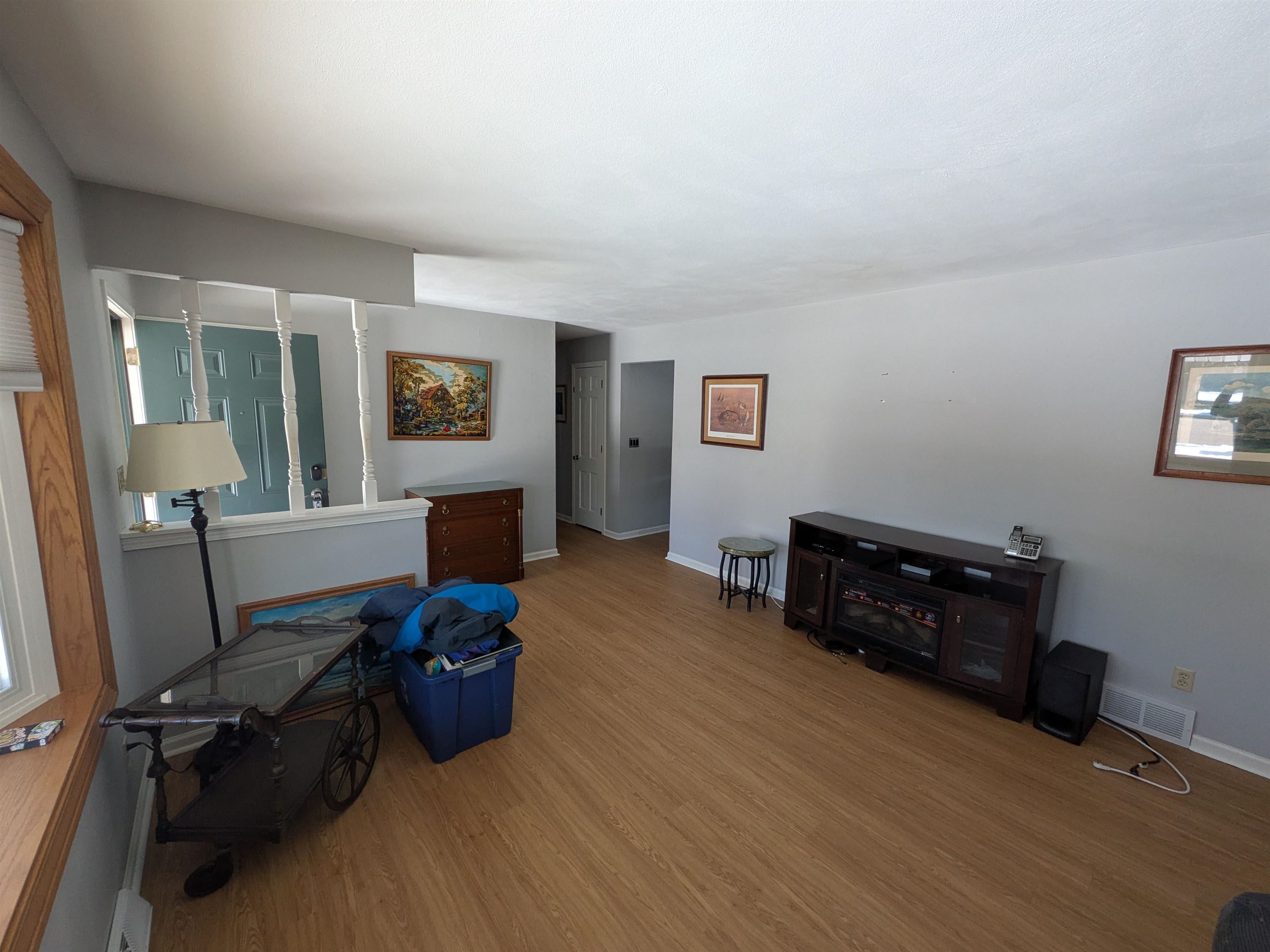 2314 N Claremont Drive