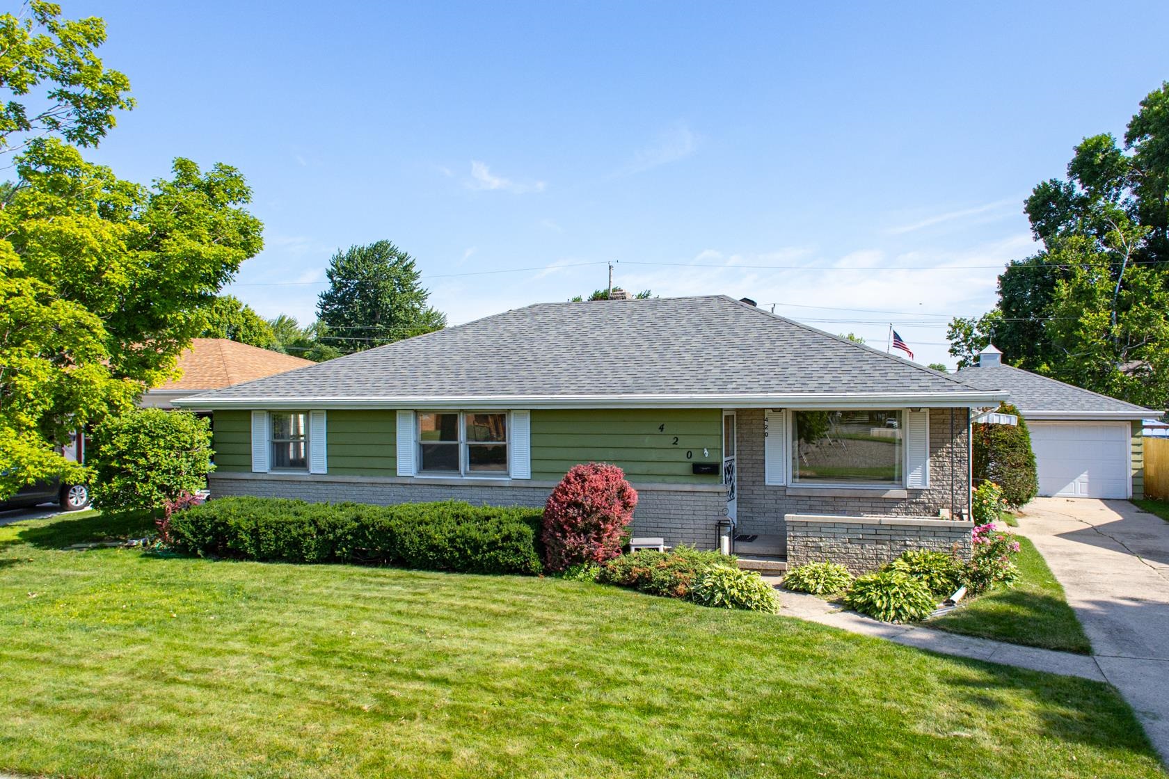 420 W Lindbergh Street