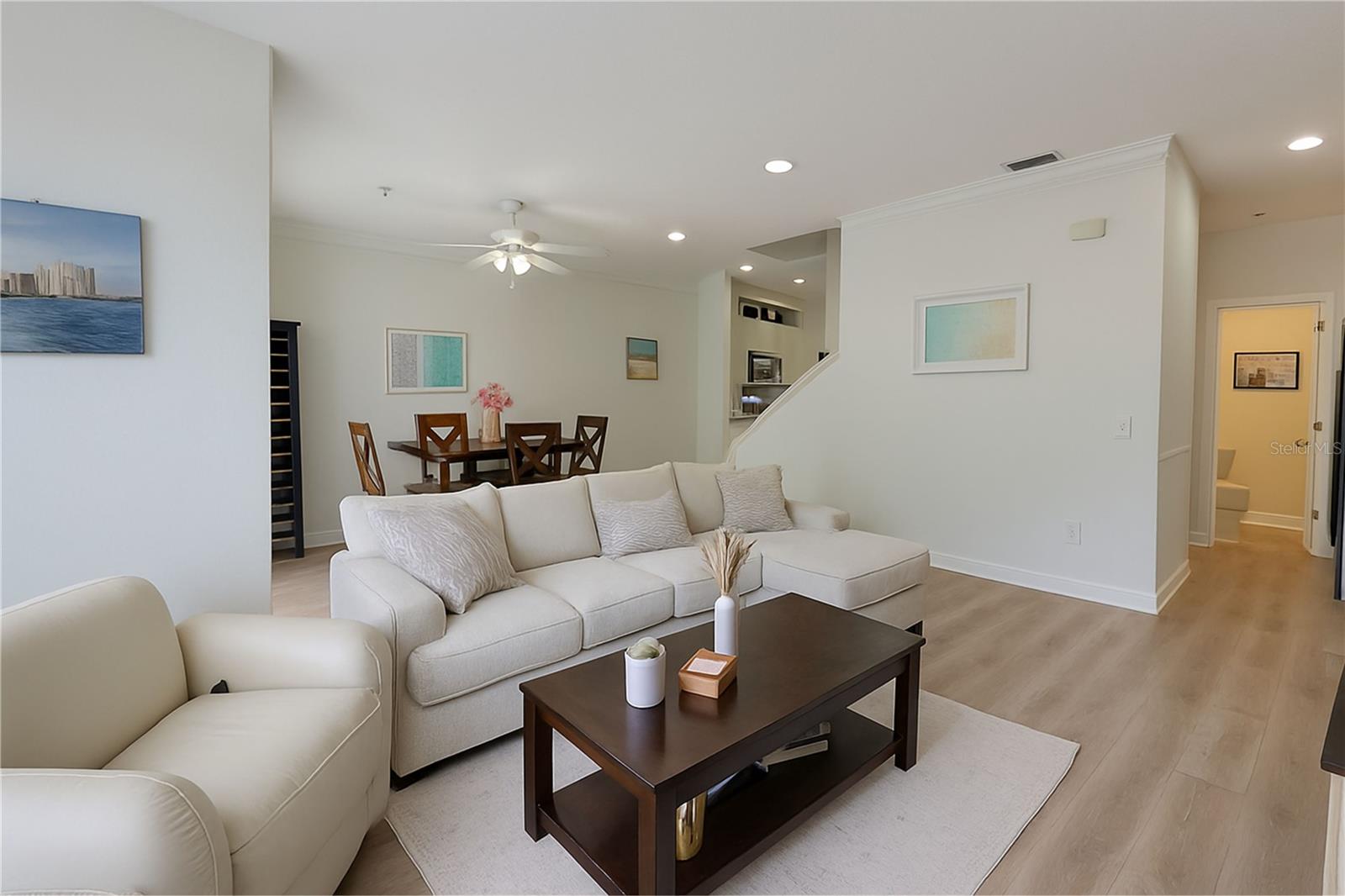 206 S Arrawana Avenue 3