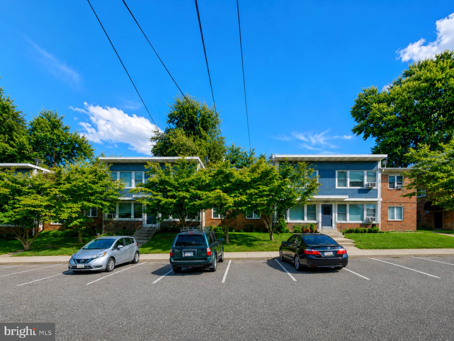 1029 Quebec Terrace 8 TOTAL UNITS