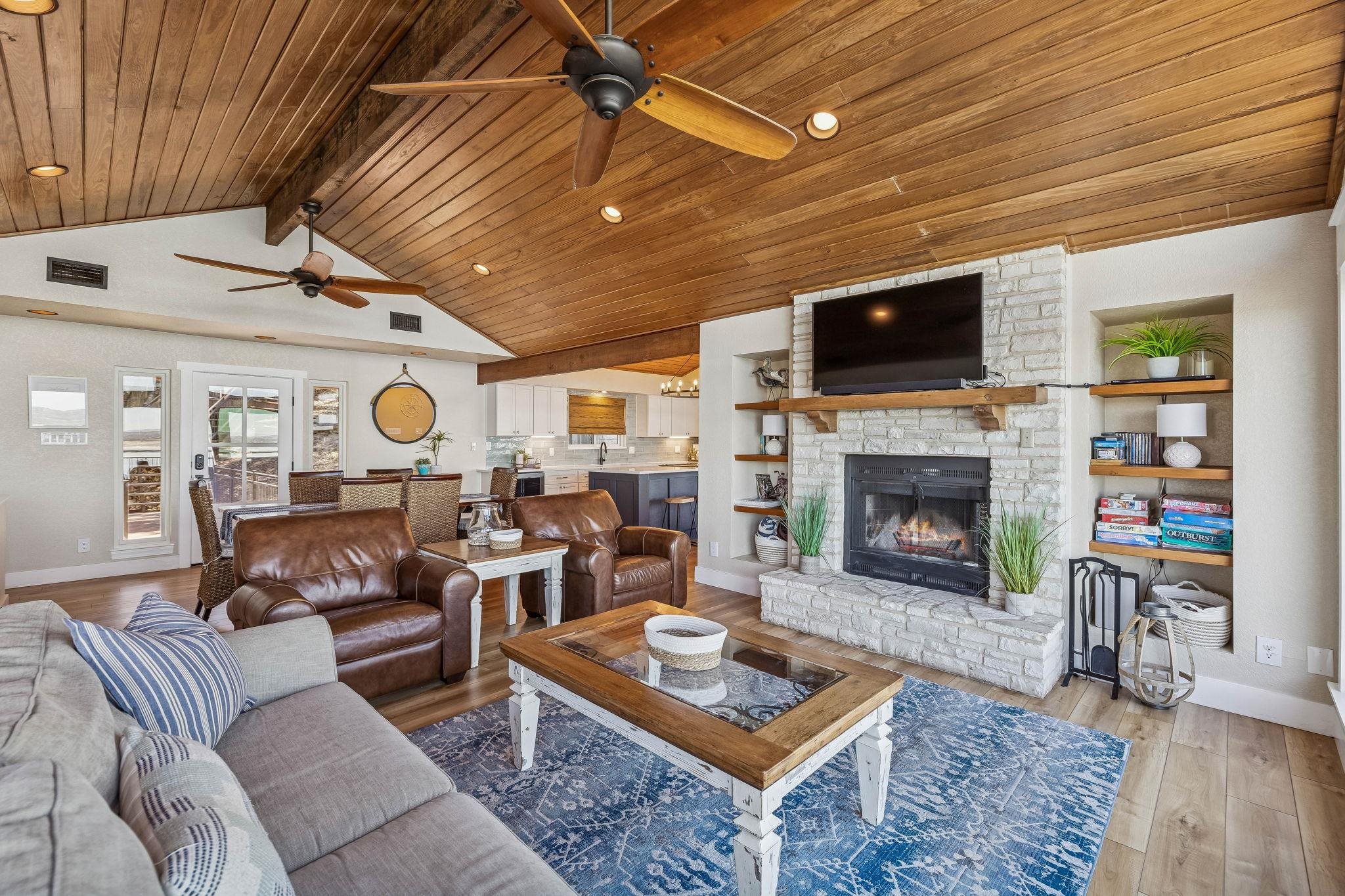 1335 Larson Canyon Lake TX, 78133 Homes for Sale Hill Country