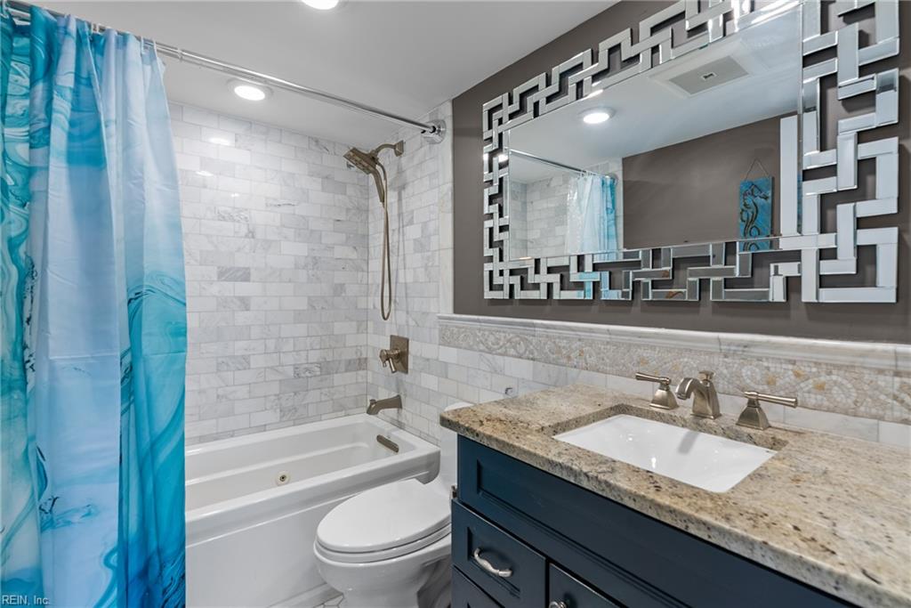 2830 Shore Drive 1103