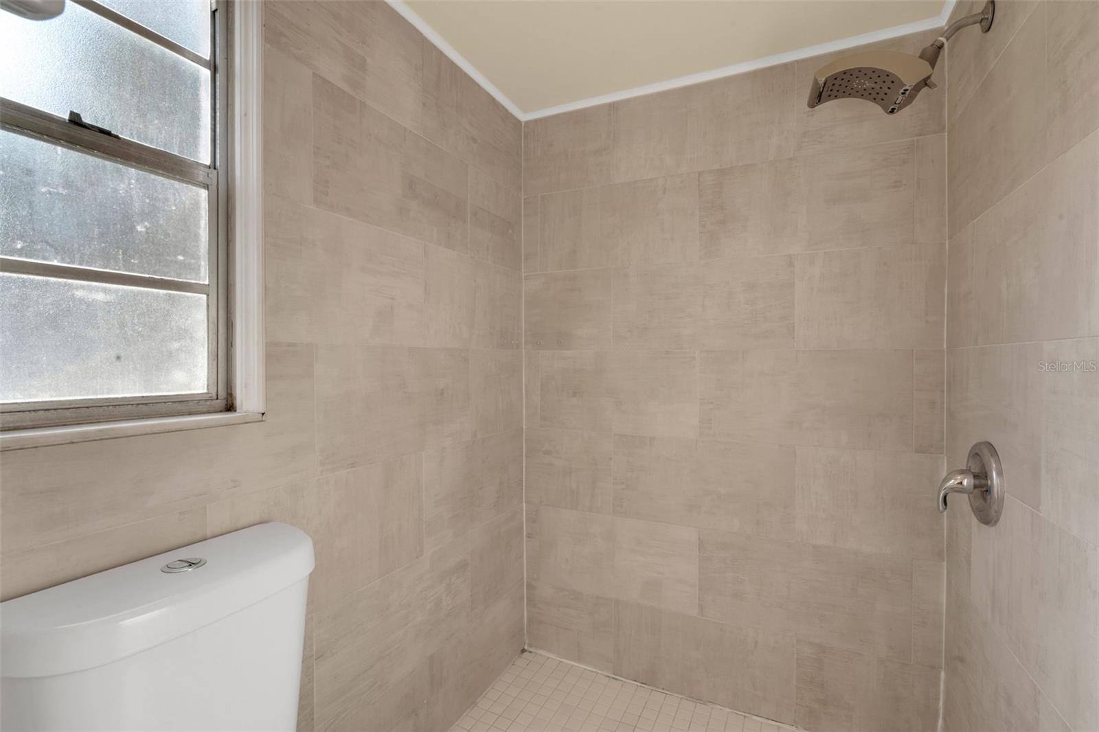 1606 Crystalview Trail