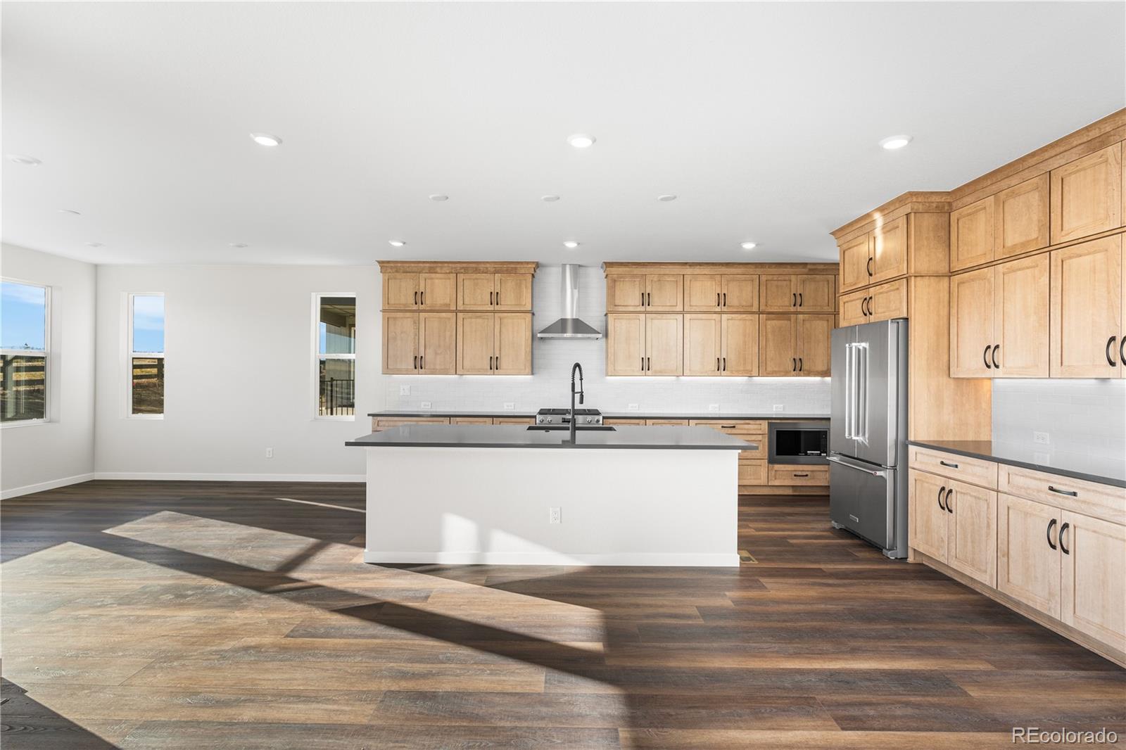 1250 Bridgefield Road