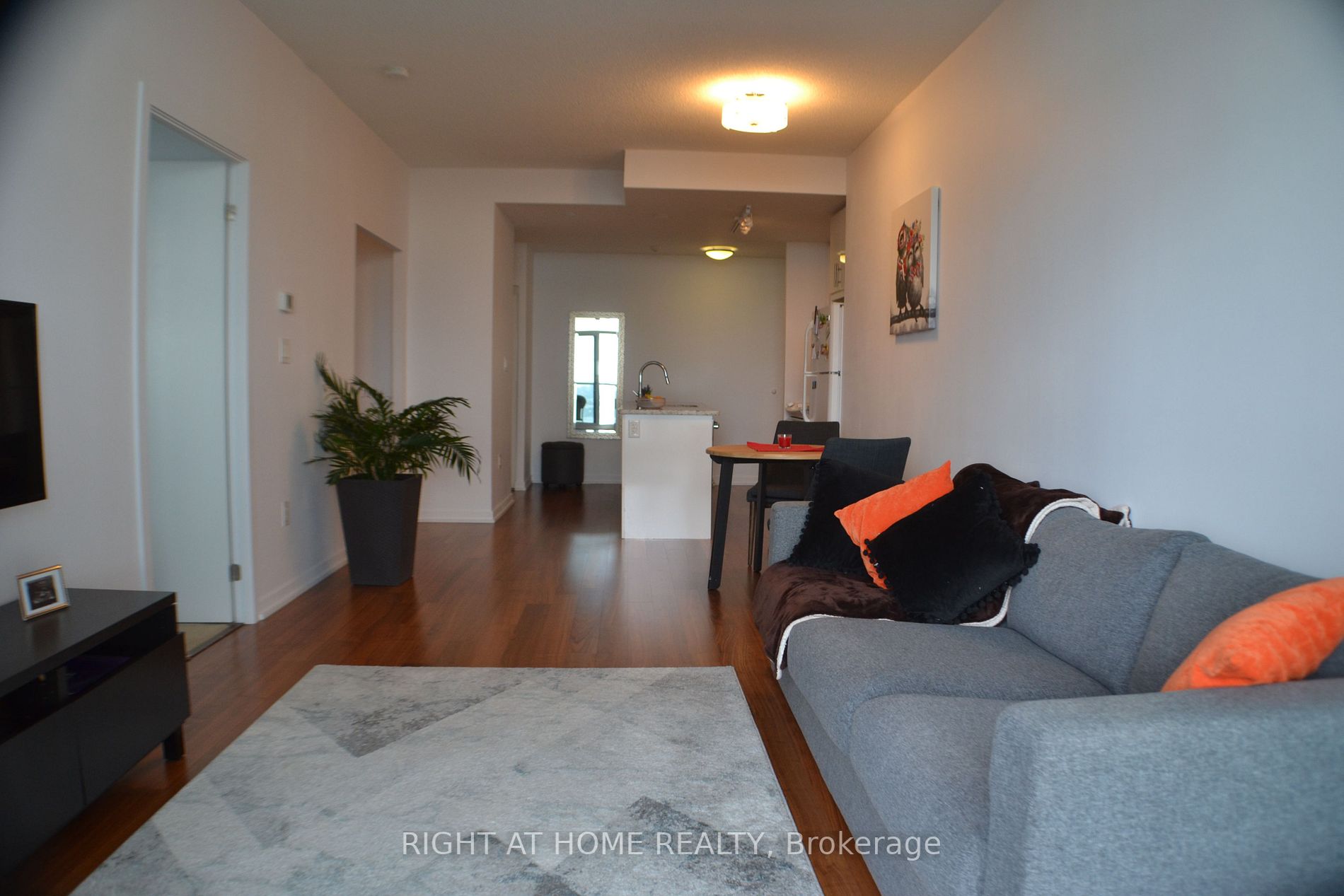 70 Forest Manor Rd 2907