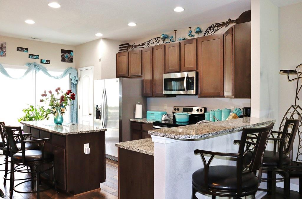 515 Waterside Drive 117