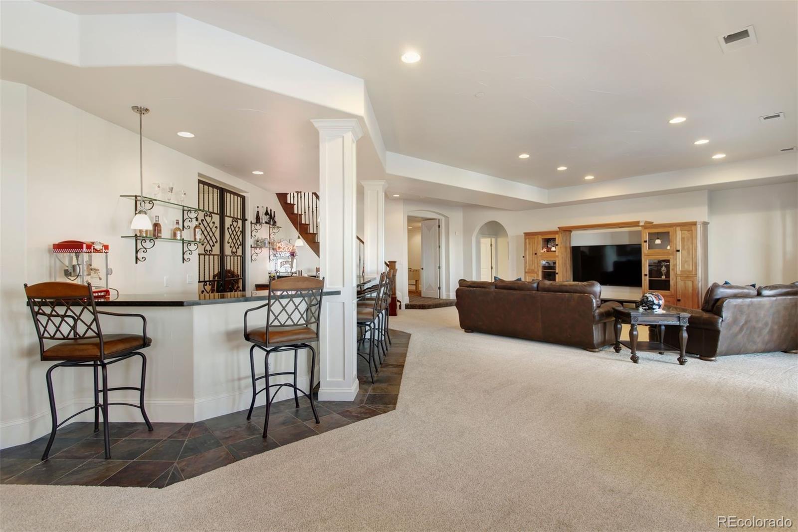 6805 Twisted Oak Drive