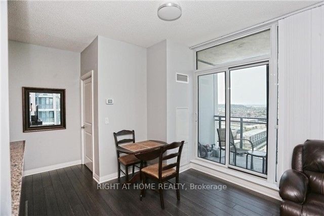 75 W Eglinton Ave 1309