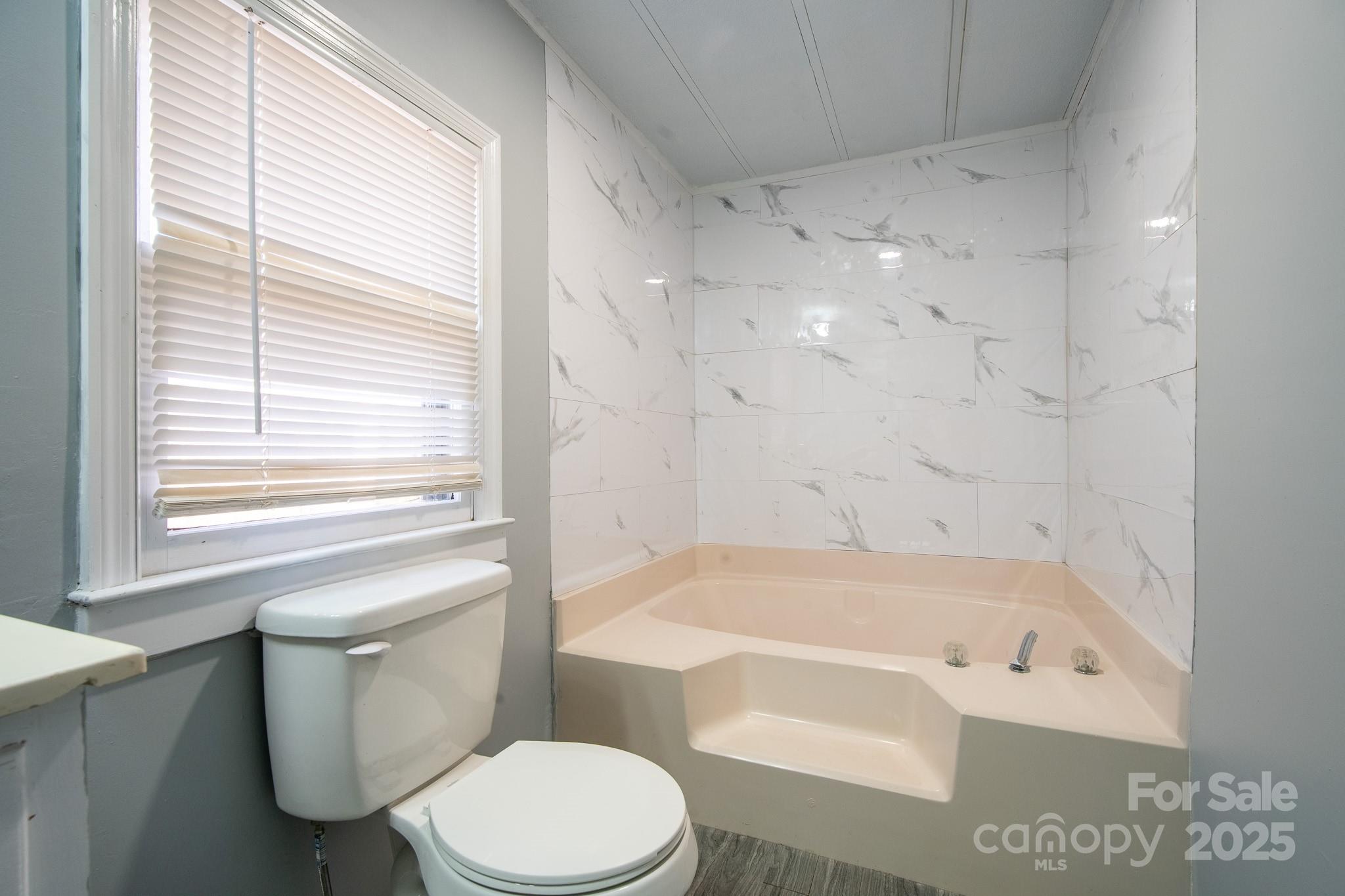 50 N Duncan Hill Lane