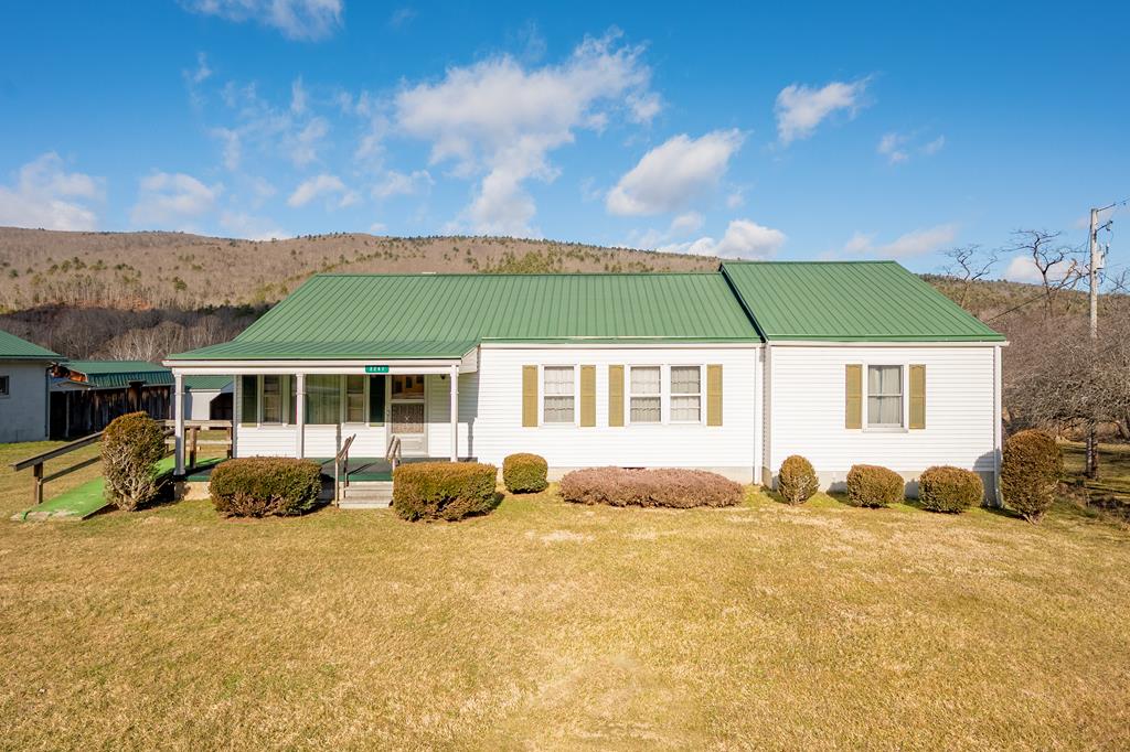 2247 Hunting Camp Rd, Bastian, VA 24314