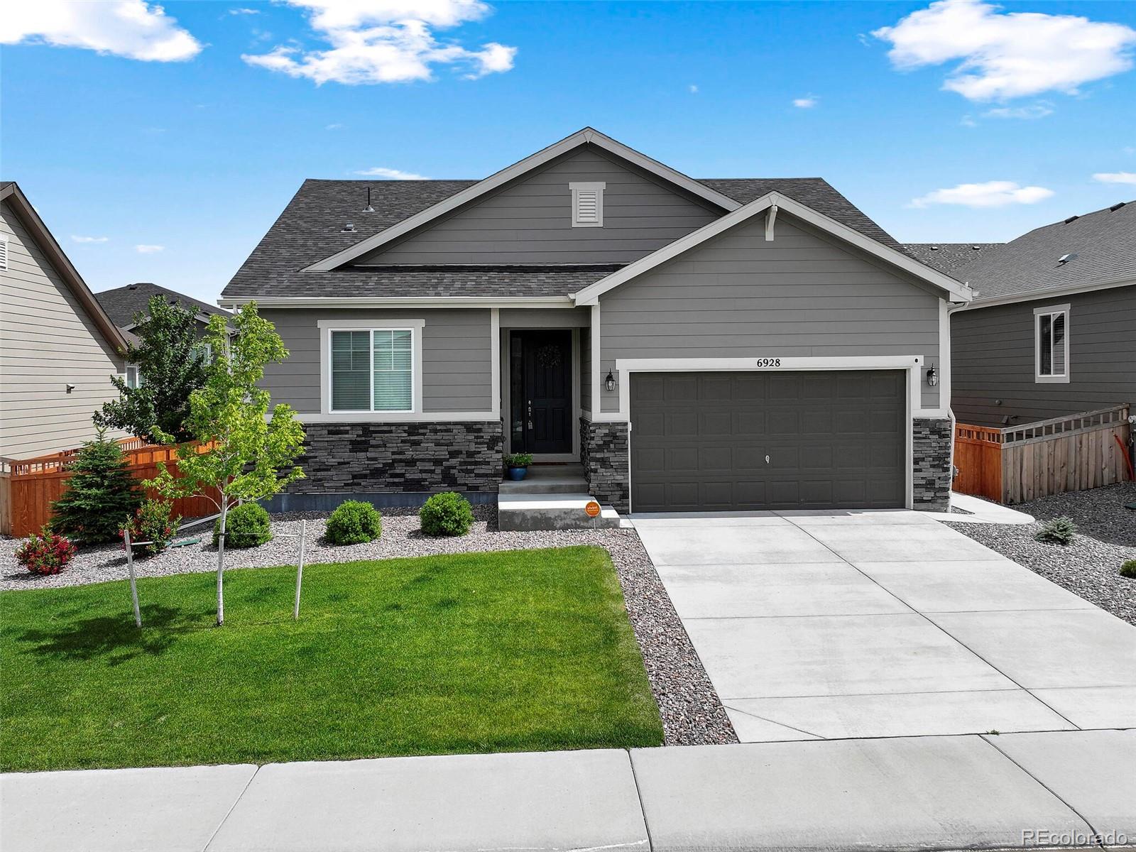 6928 Greenwater Circle