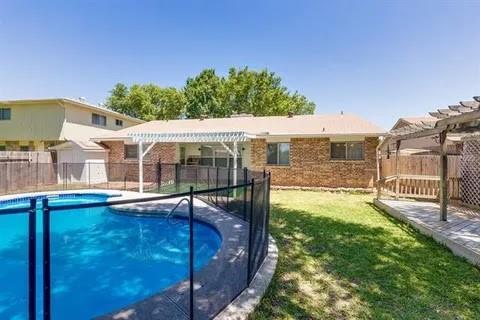 206 Nettletree Street
