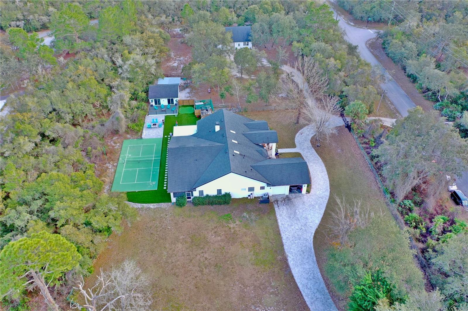 965 Pine Hill Boulevard
