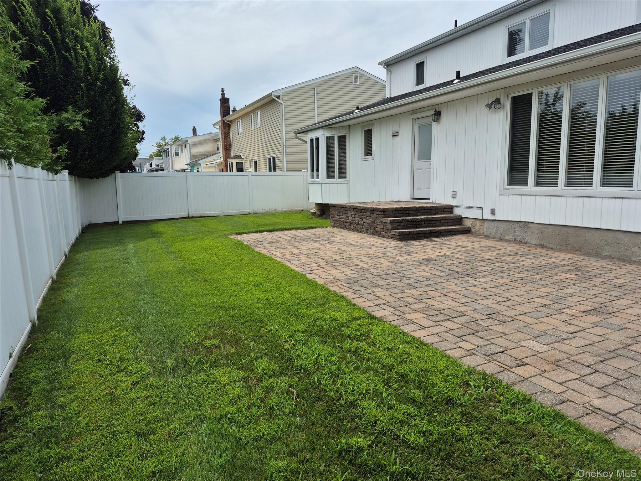 2418 Knob Hill Drive