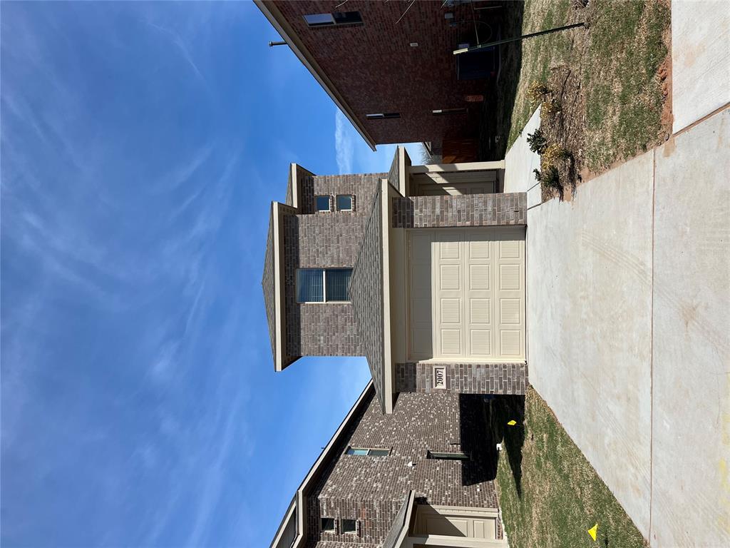 The Villages in Norman offers the Rincon floorplan with 3 beds 2 1/2 baths, 1480 sq ft with granite countertops, stainless steel appliances, energy-efficient features and premium flooring. A seamless layout that encourages family togetherness and makes entertainment easy. Bedrooms are separated from the main floor buzz, ideal for families. Contact us today for a tour!