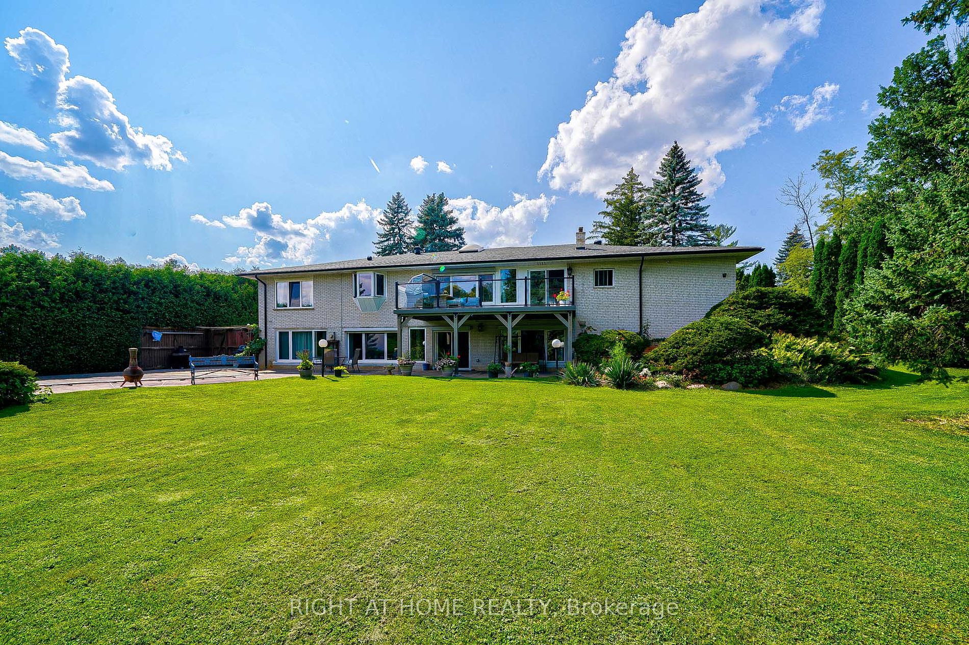 28 Cachet Pkwy