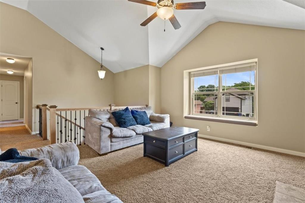 5016 N Wheeling Avenue