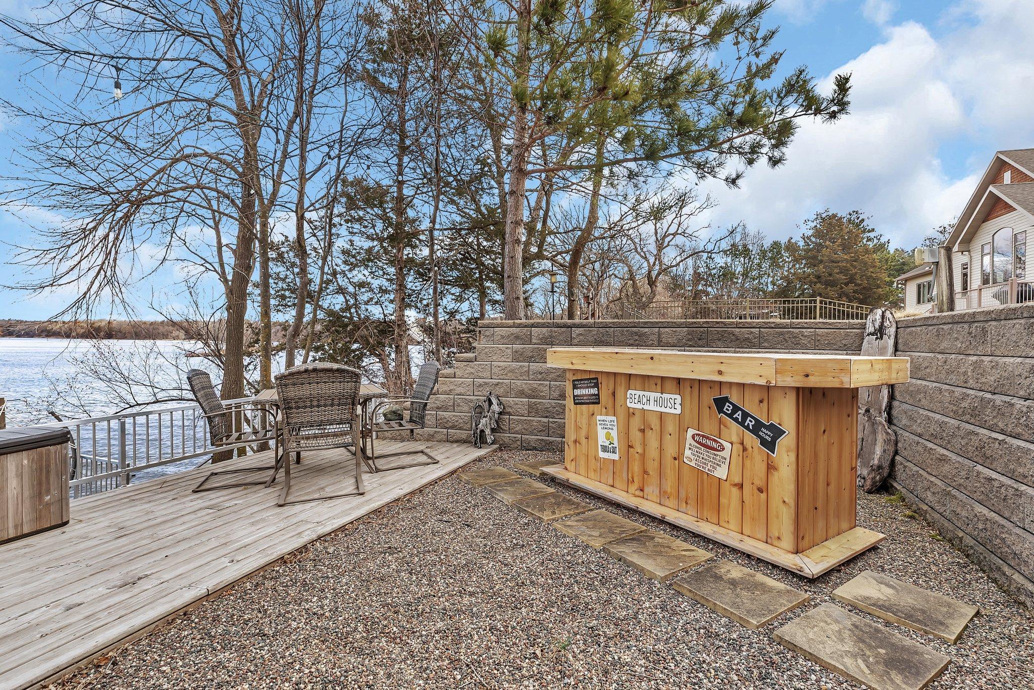 10283 Ferry Point Place NW