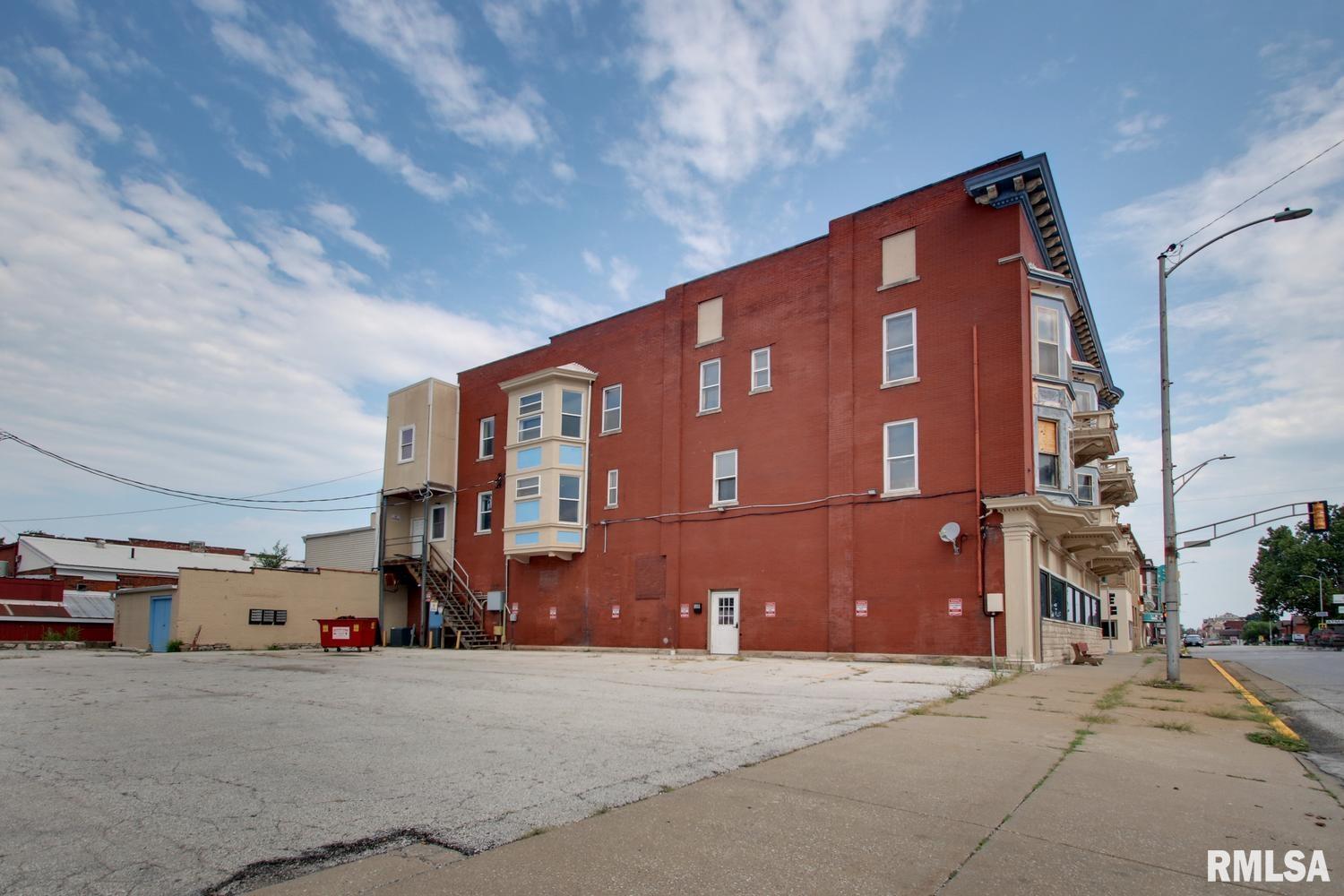 500 S 8th Street
