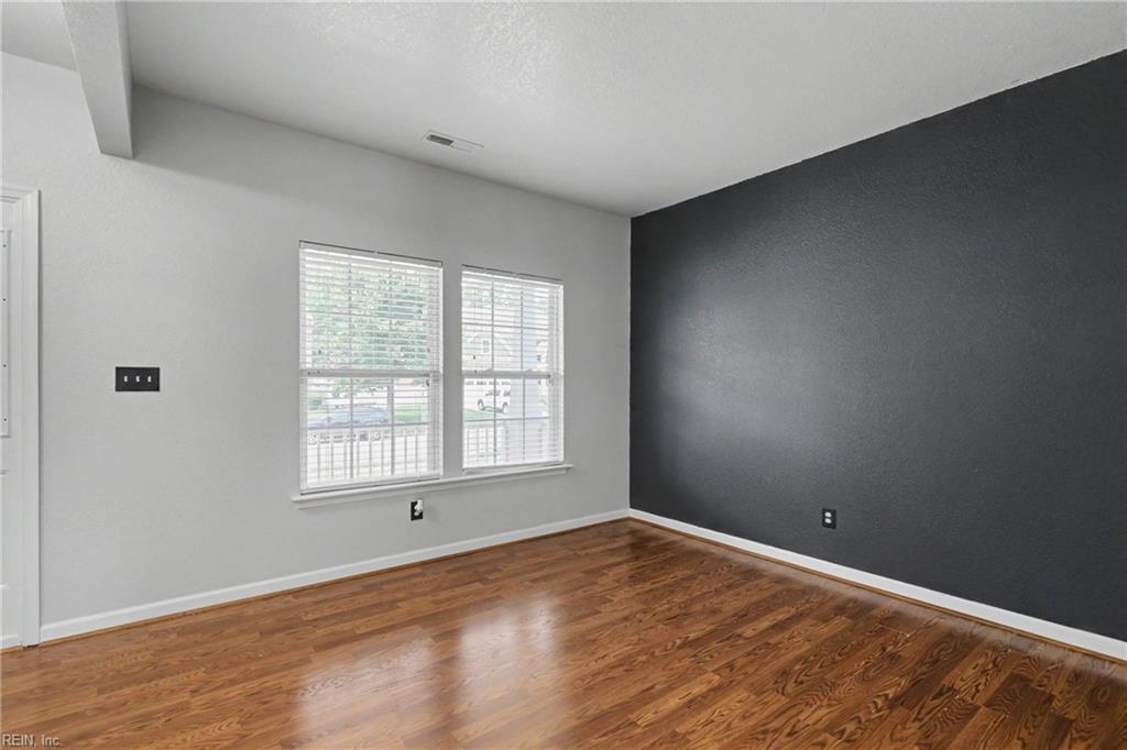 413 Quaker Ridge Court