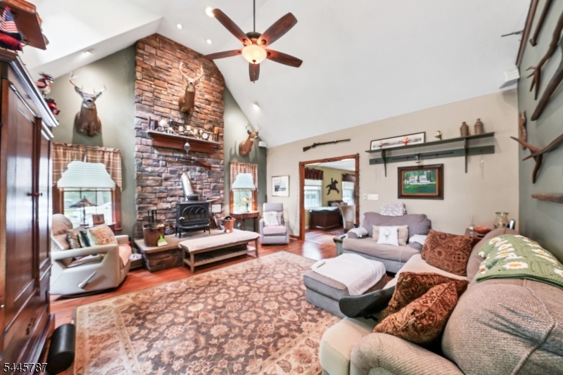 30 Dogwood Dr — photo 6 of 26