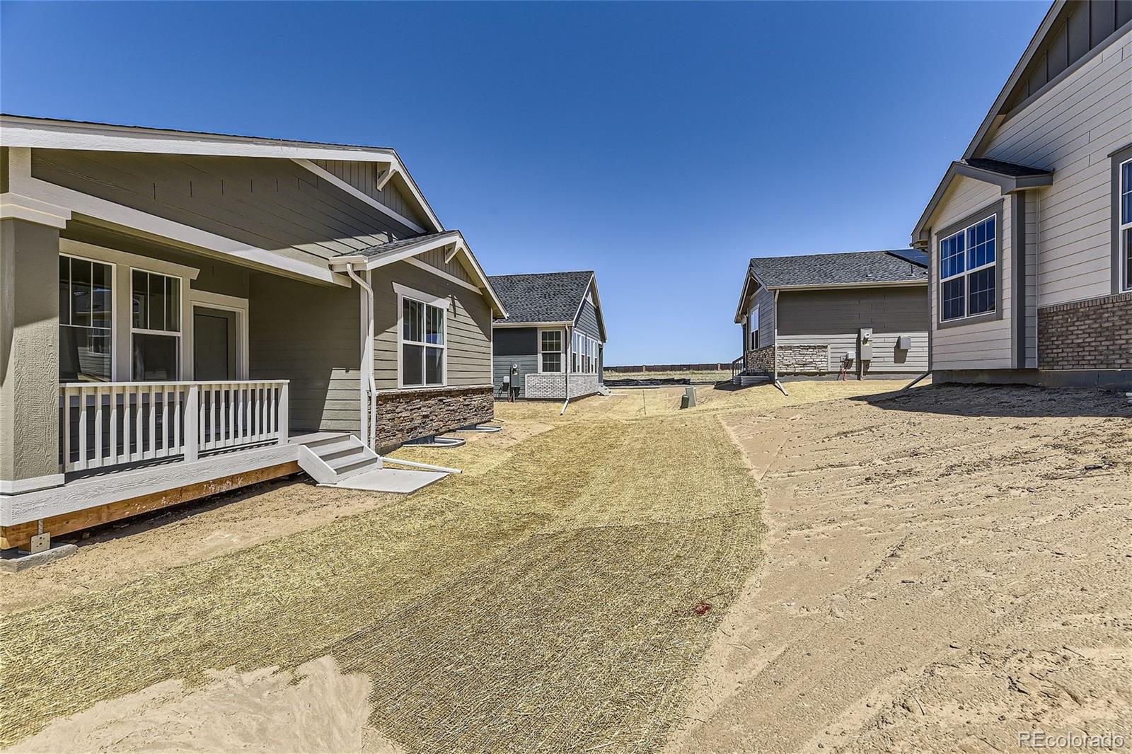 5174 N Quemoy Street