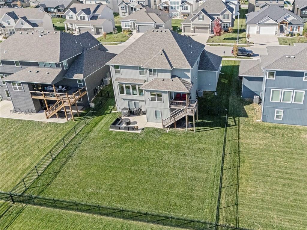 7613 N Tullis Avenue