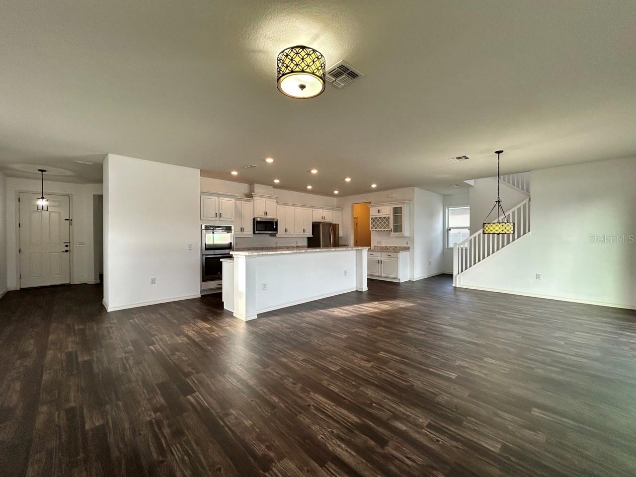 10638 Aldo Moro Drive