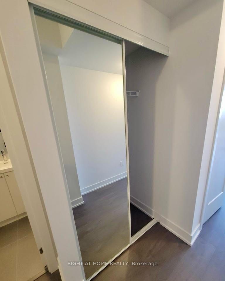 2550 N Simcoe St 1421