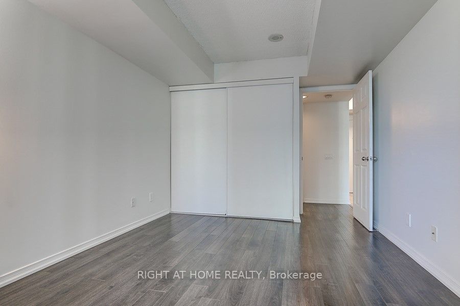 28 Harrison Garden Blvd 2110