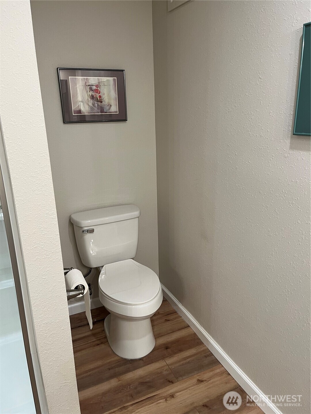 102 N Narwhal Loop NW